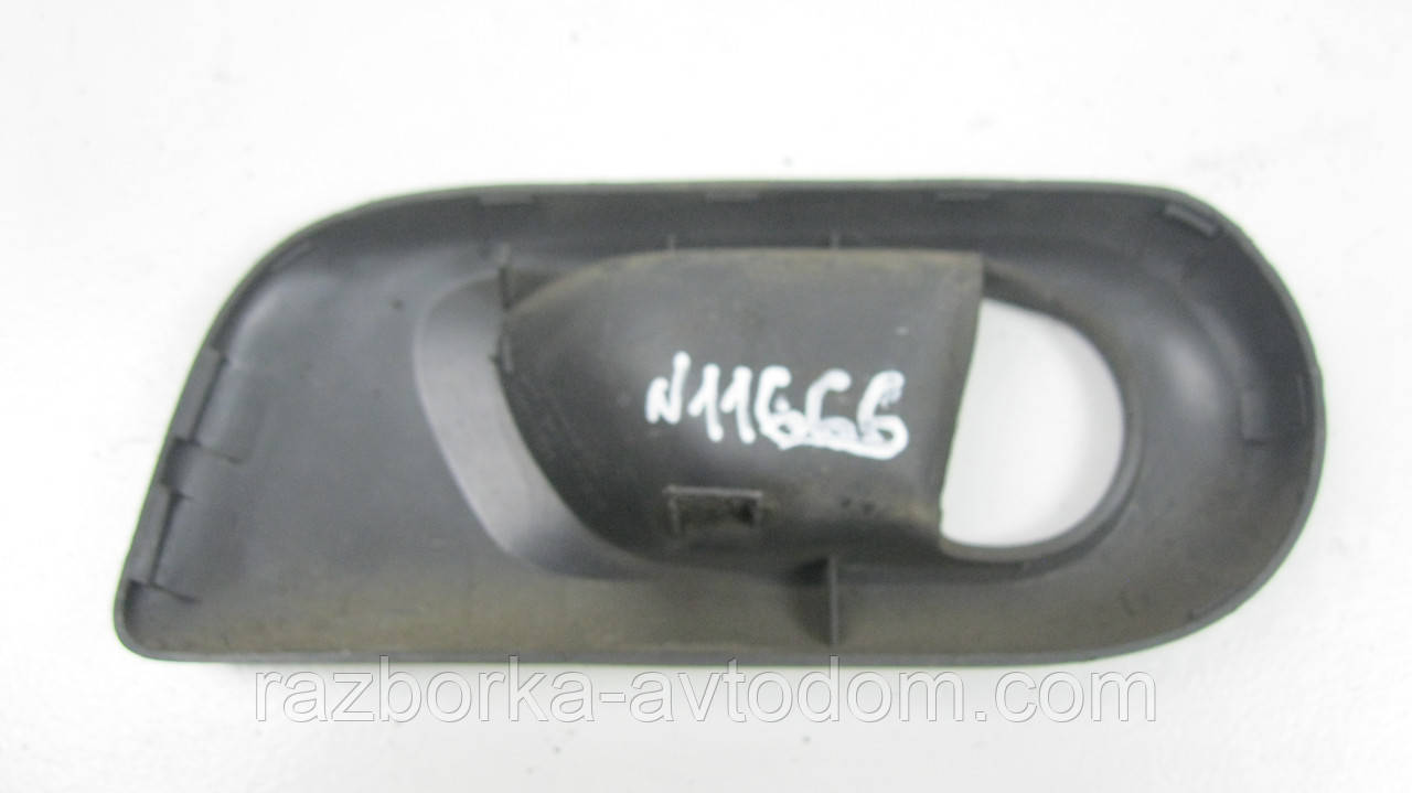 Накладка ручки задньої лівої двері внутрішня Opel Corsa C (2000-2012), Combo (2001-2011) OE:13107018 фото 2