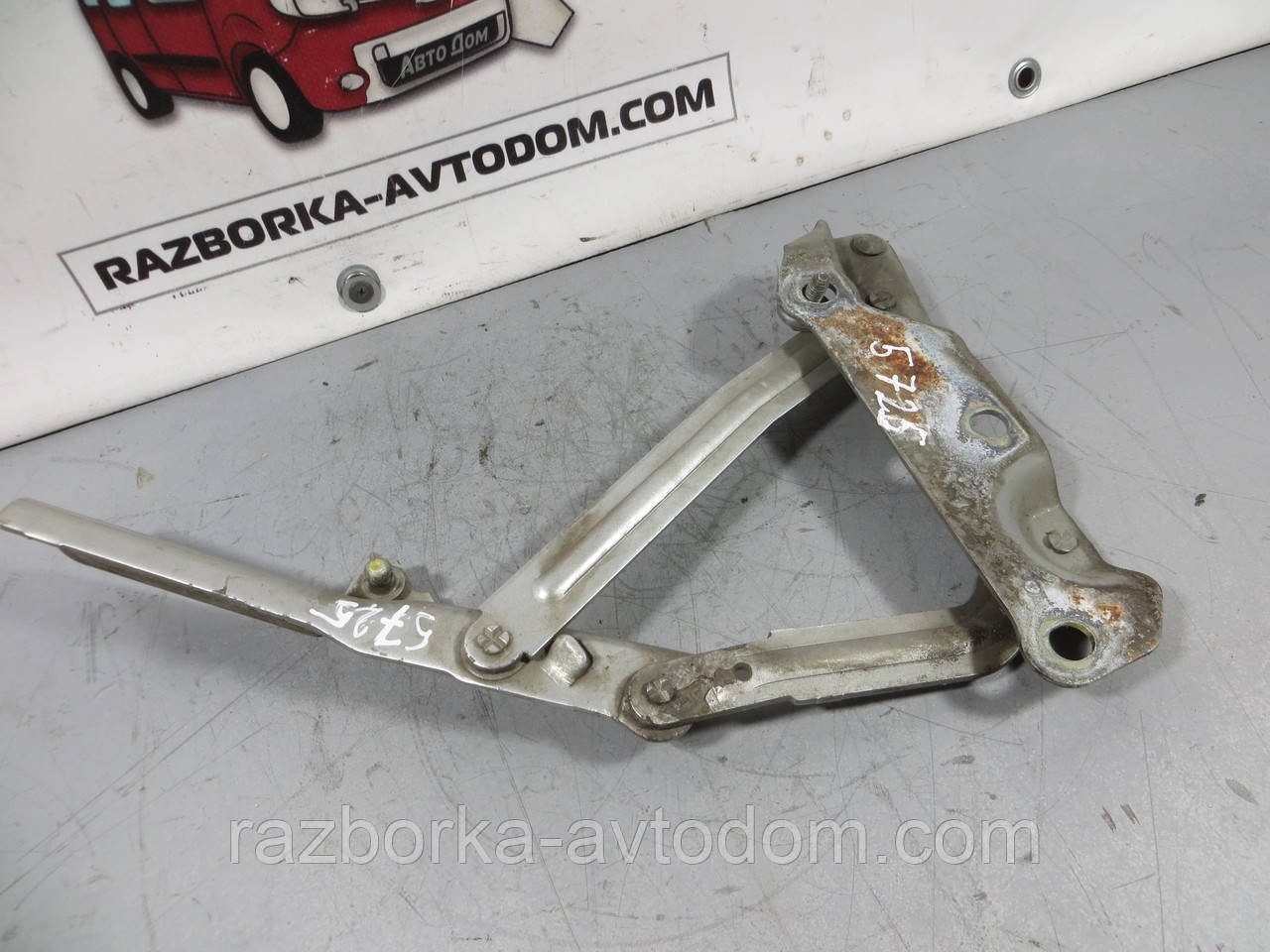 Петля капота права OPEL VECTRA B (1995-2002) ОЕ: 90508956