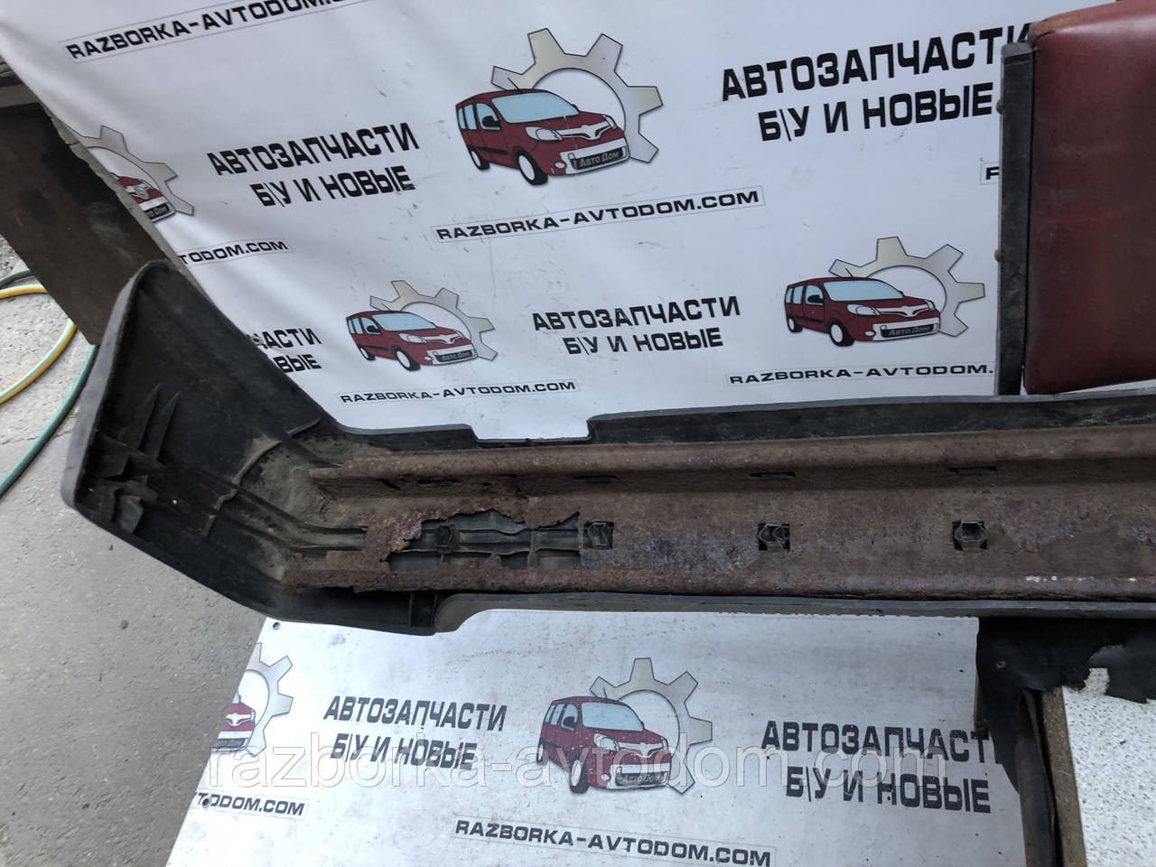 Бампер задній універсал VW Passat B2 (80-85) 331807421H