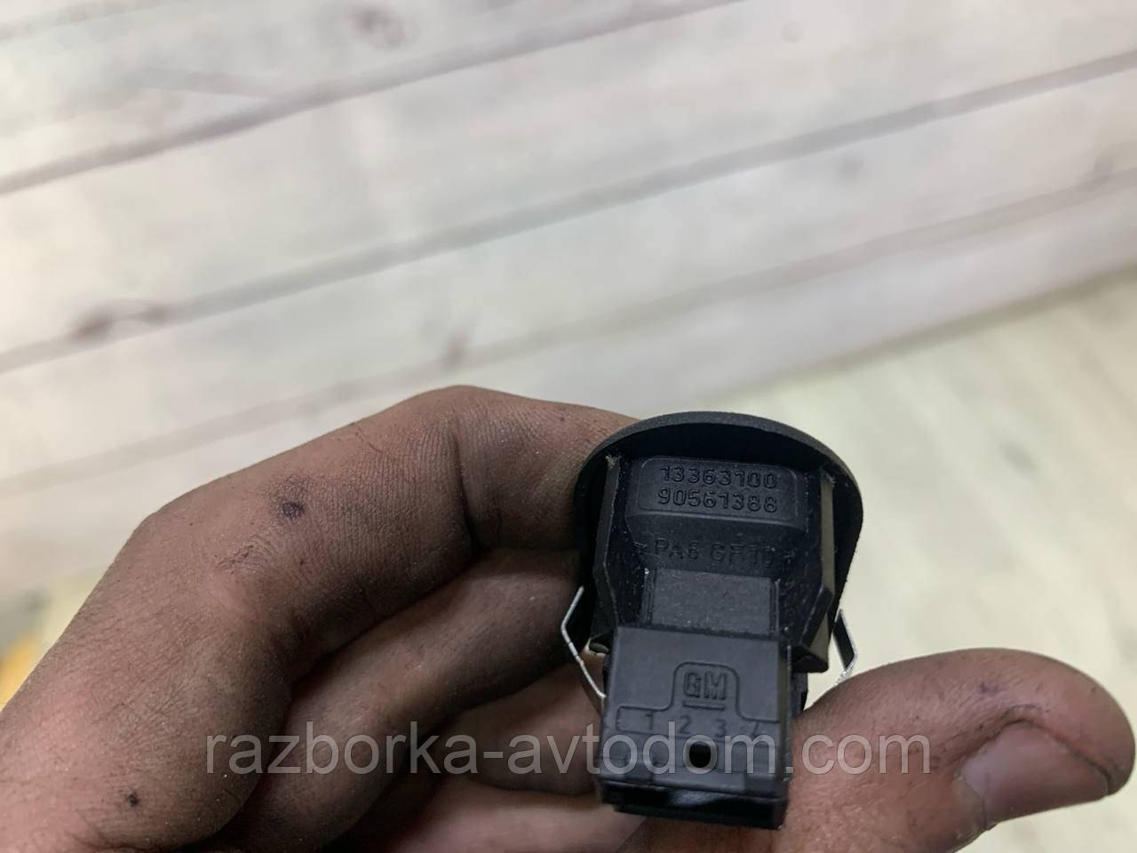 Кнопка склопідіймача дверей задньої Opel Corsa, Astra G, Zafira А OE:13363100, 90561388 фото 2