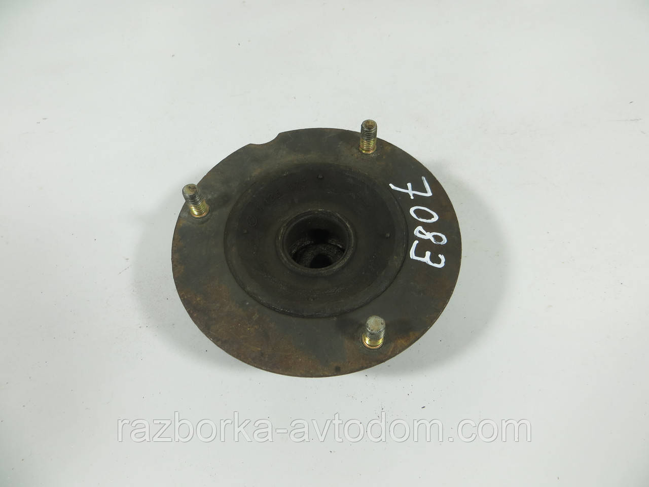 Верхня опора переднього амортизатора BMW E30, E28,E12, E24 (1982-1994) ОЕ: 1125176 OE 31331124508