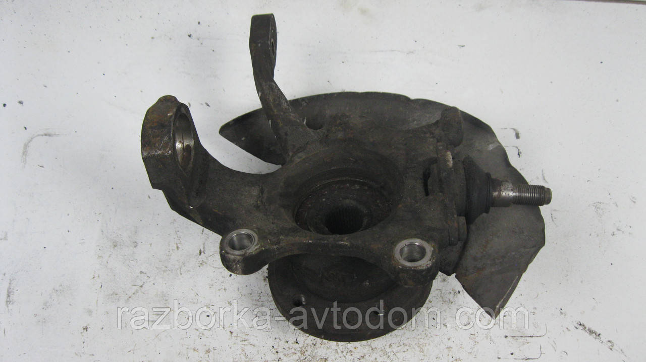 Поворотний кулак/ступочка передня права VW Transporter T4 (1990-2003)701407258C OE:701407258C