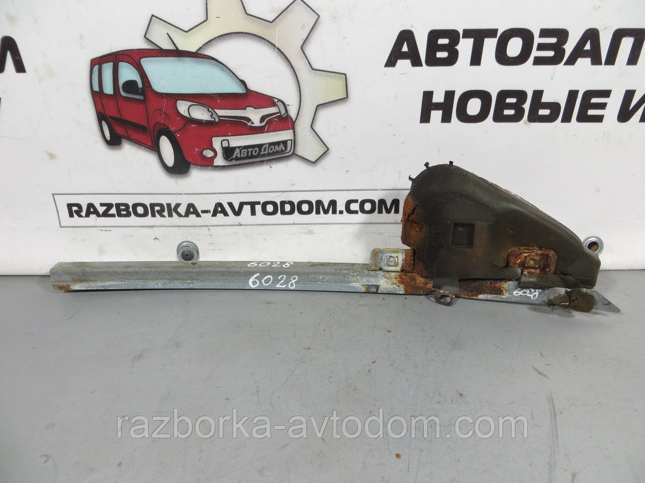 Напрямна рейка скла задньої лівої двері OPEL VECTRA B (1999-2003) ОЕ: 90464285