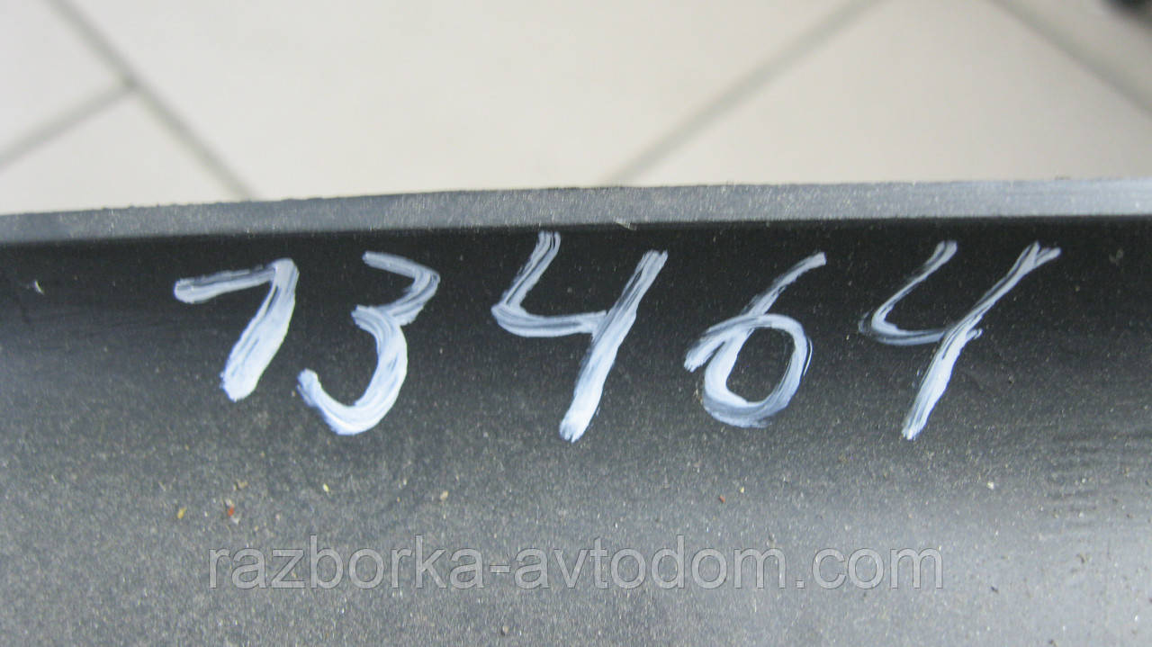 Пластик середньої стійки нижній правий Opel Combo (01-12), OE: 13123925