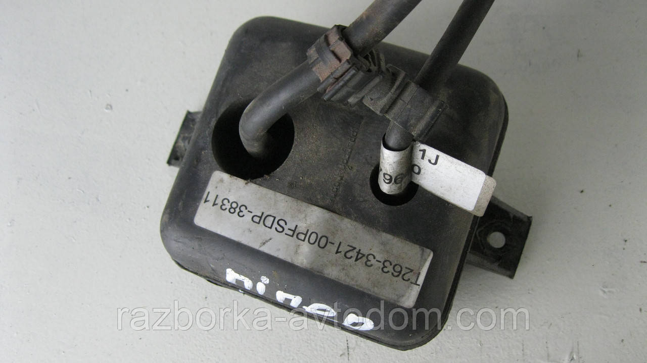 Бачок/Рісивер повітряний Fiat Fiorino-Qubo (2007-), Citroen Nemo (2008-), Peugeot Bipper (2008-) OE:51837964