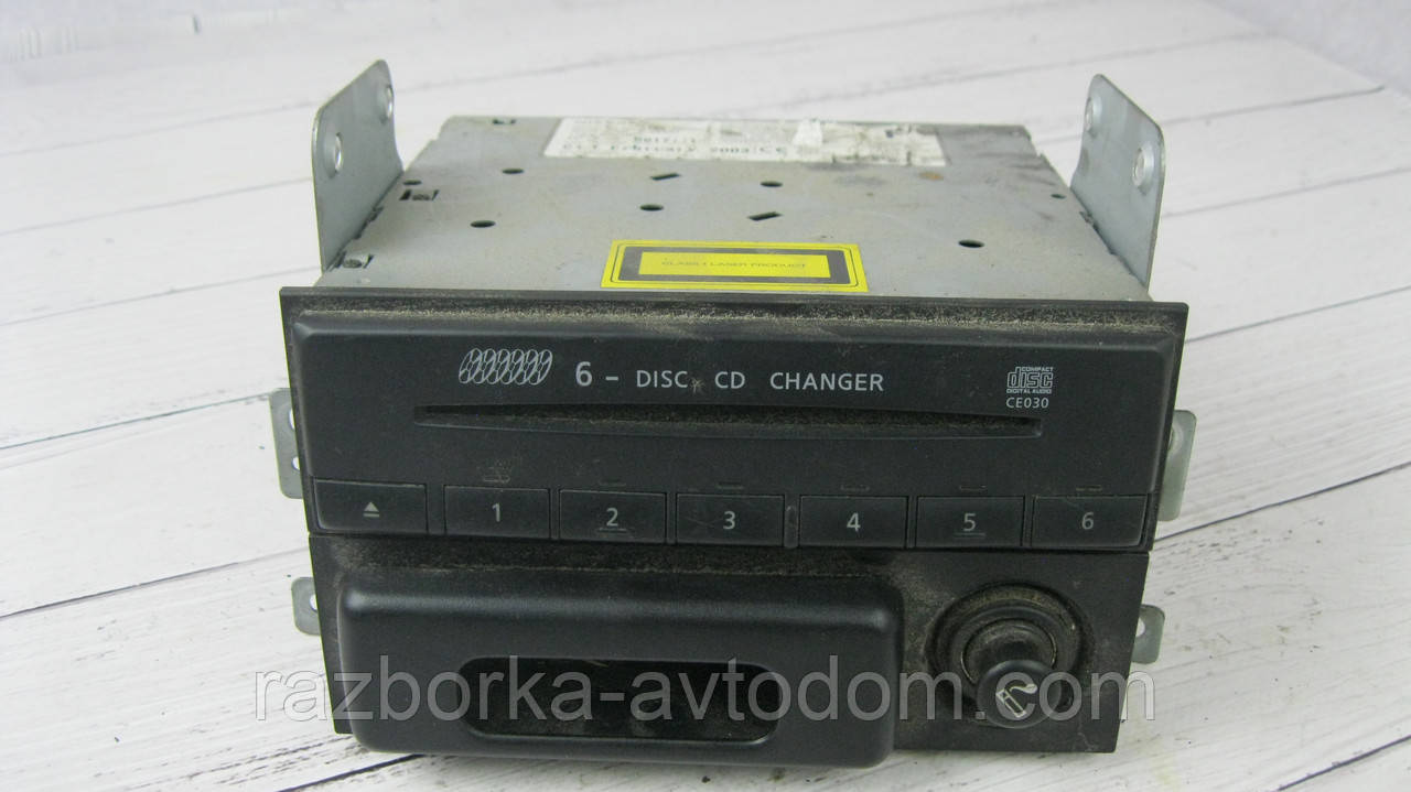CD чийнджер магнітолу Nissan X-Trail T30 (2001-2007) OE:281844M560