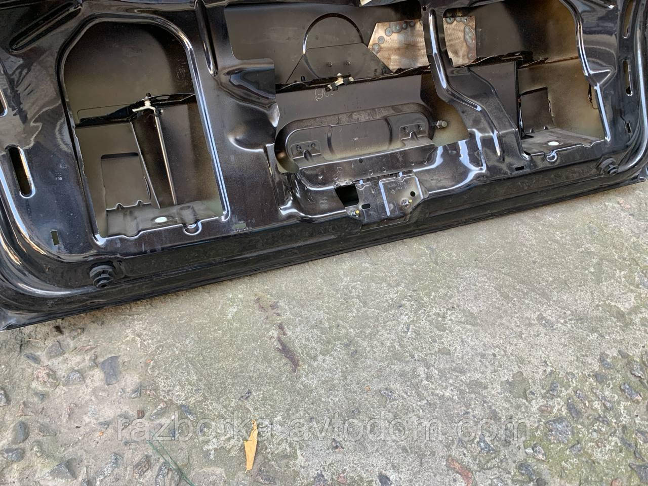 Кришка багажника седан Skoda Superb (02-08) OE:3U5827025G ДЕФЕКТ!!!