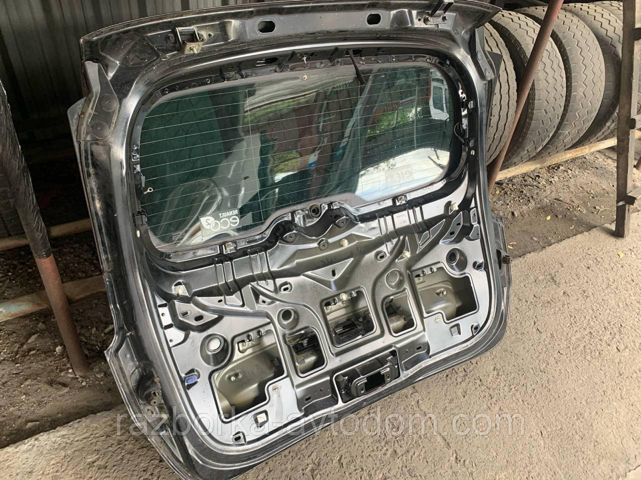Крышка багажника Renault Scenic 3 (09-16) ОЕ: OE:901003854R   код краски TED69 (Platinum Grey)