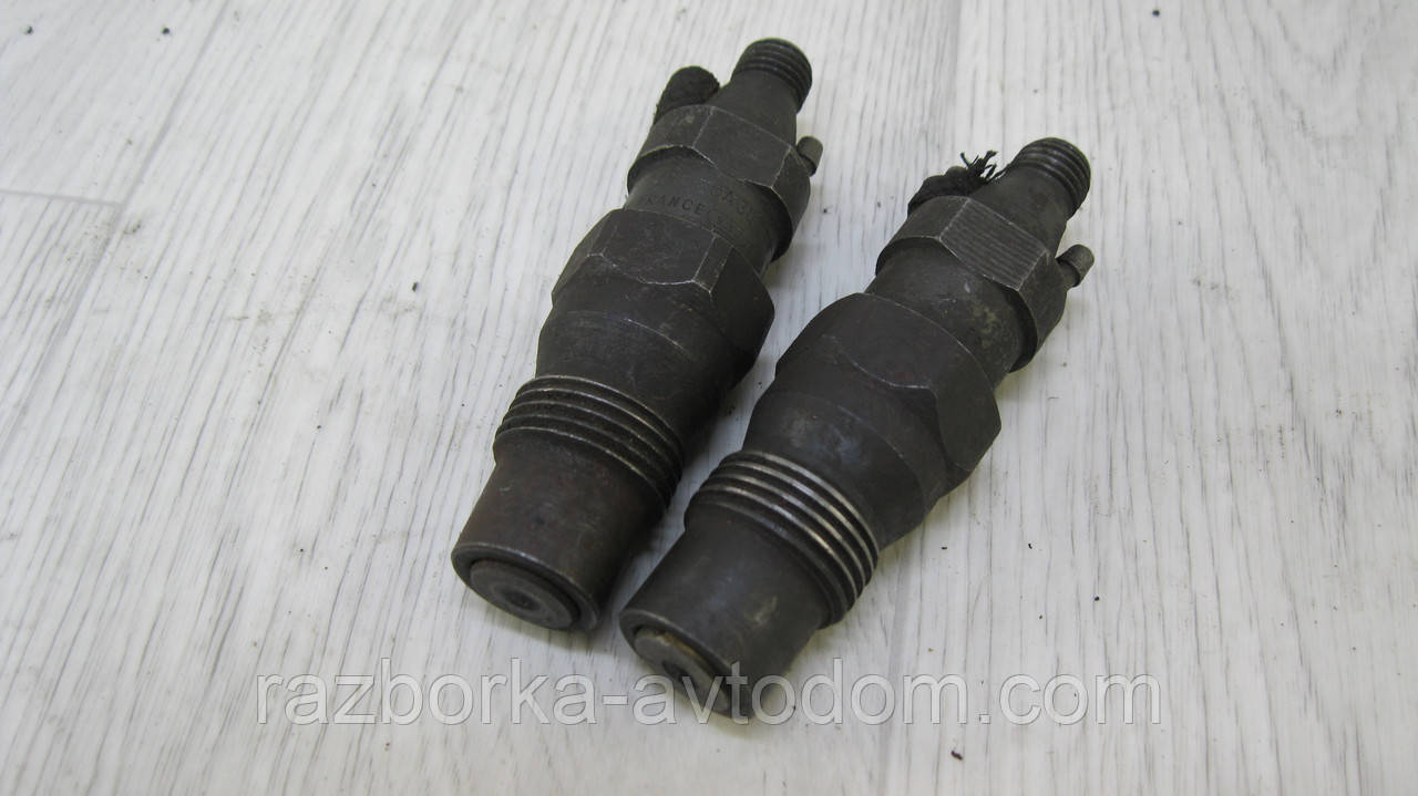 Форсунка дизельна VW Golf 2, Jetta 2, Audi 80 B3, Iveco Daily E3 1.6/2.3D OE: 068130201N