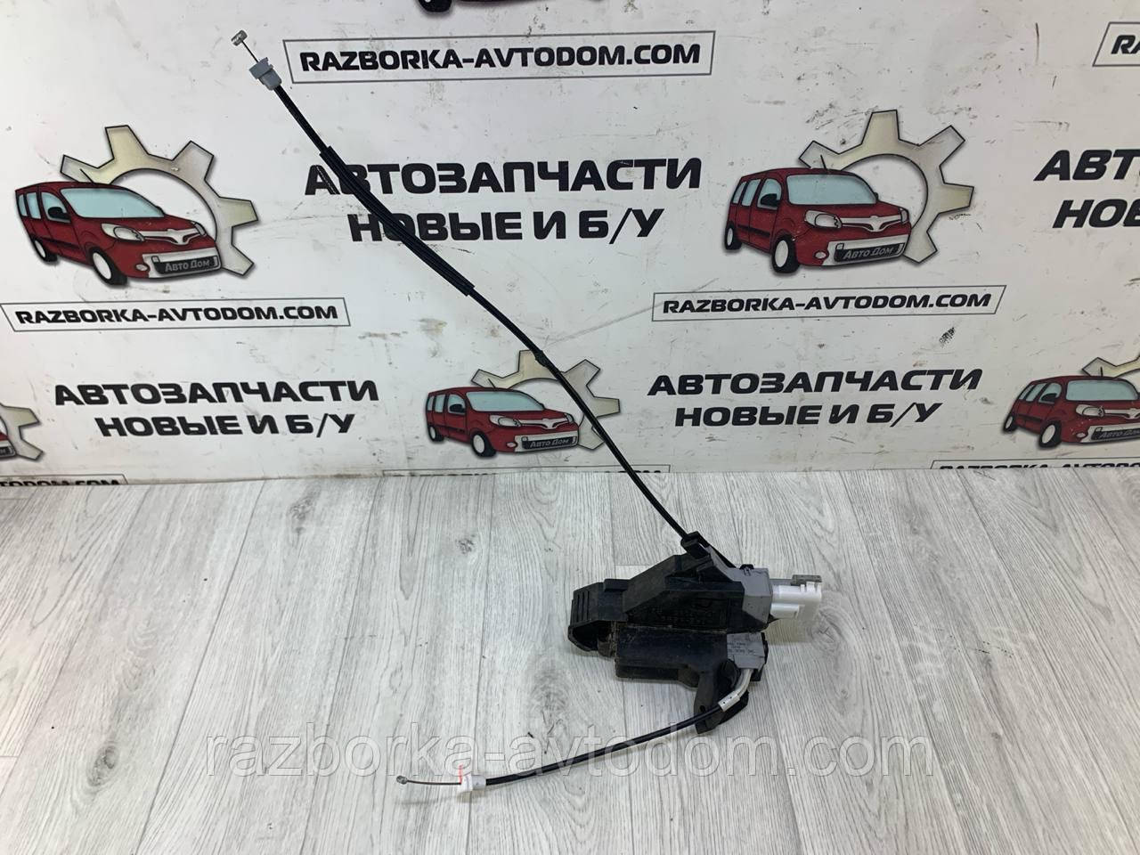 Замок дверей передній правій Peugeot 407 (04-11) OE: 9686683780