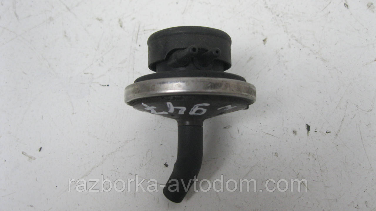 Вакуумний клапан Mitsubishi Colt (1988-1992), L300 (1986-1999) OE:MD104962