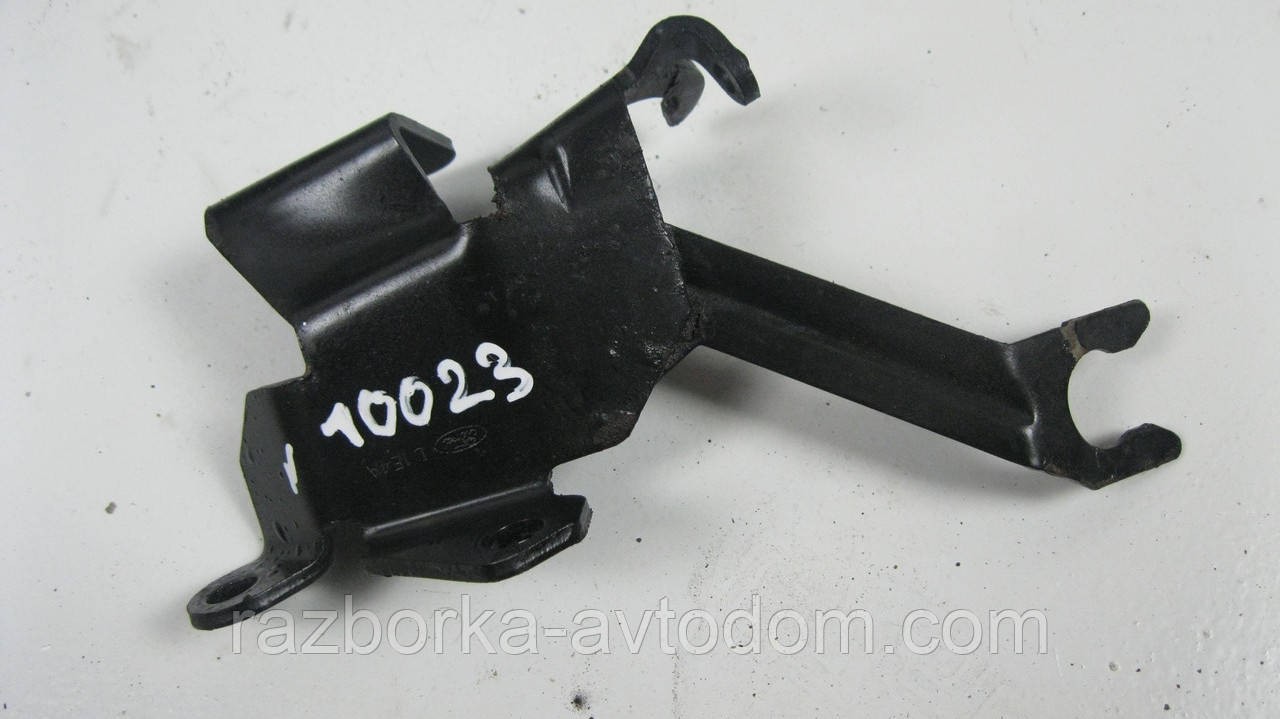 Кронштейн троса керування КПП Ford Connect (2002-2013) 1.8D OE:1148381