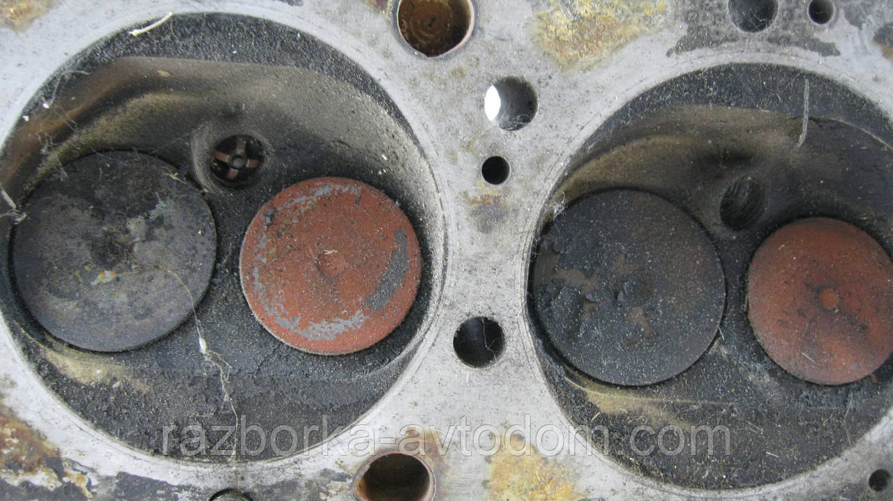 Головка двигуна (ГБЦ) ліва Mercedes w126 (1979-1991) OM116 4.2 V8 OE:R1160164001 OE 1160164001R1160164001