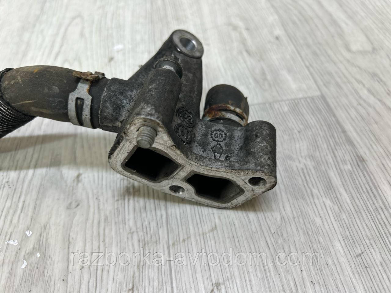 Фланець системи охолодження 2.0, 2.2 DTI Opel Vectra B, Vectra C, Astra G, Zafira OE:90573652