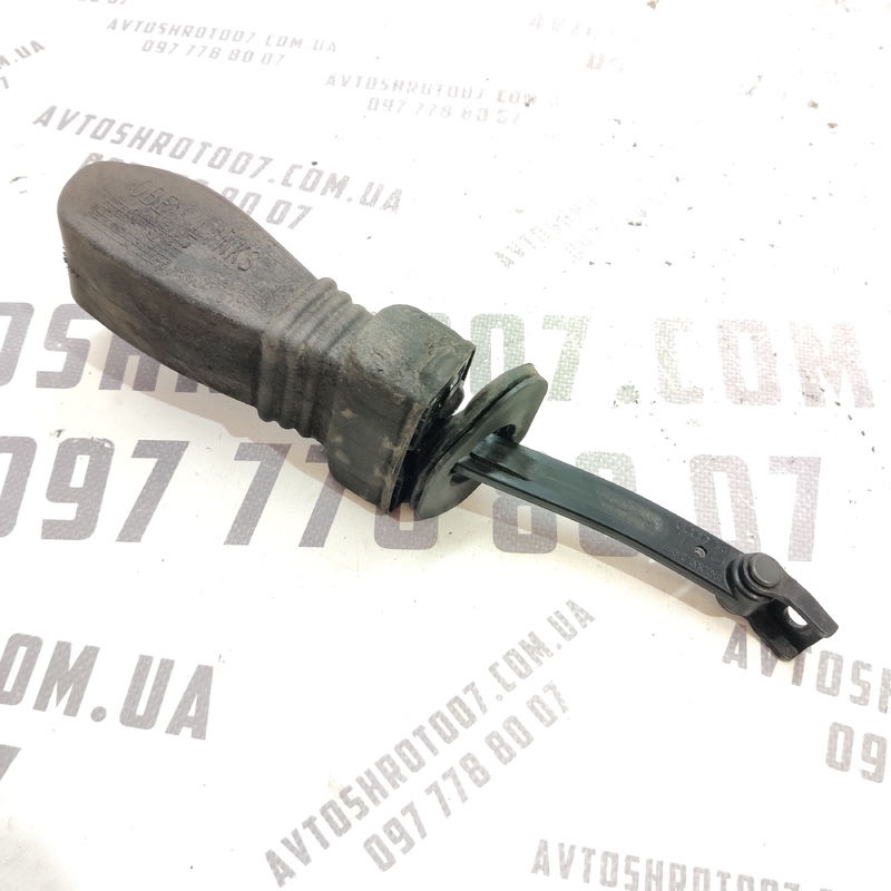 Обмежувач дверей Audi A4 B8 (07-15) 2.0 дизель задній фото 2