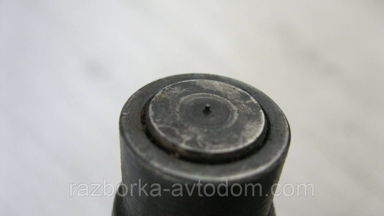 Форсунка дизельна Mercedes W123 (1976-1985) 3.0D OE: KCA30S46