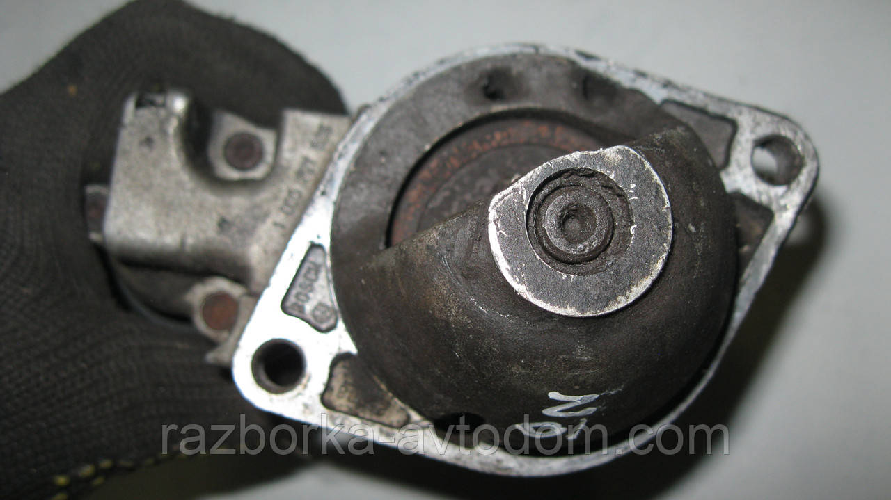 Стартер CS1172 б/у (Bosch) Mercedes A-CLASS W168 , W169 ,  B-CLASS W245 ,  VANEO 414 ,  ( 10 зуб) 12V  1.7kw OE 51511601