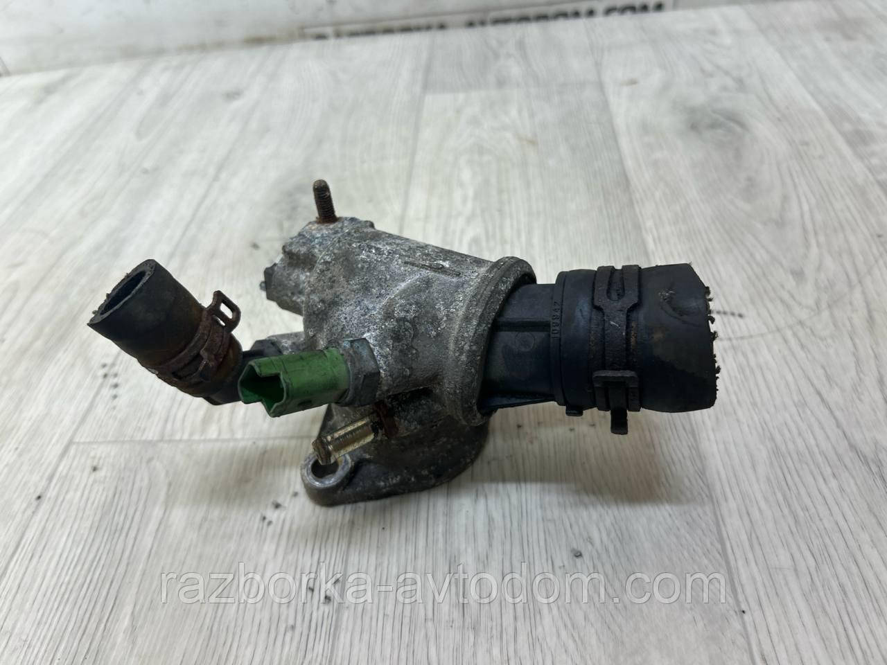 Корпус термостата 1.9DTI Opel Zafira B, Astra H, Vectra C OE:55202510 Дефект