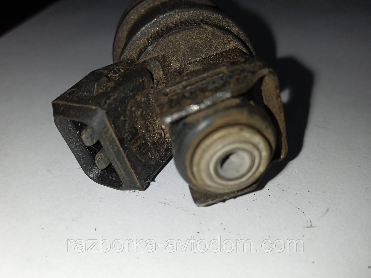 Форсунка впорскування палива (інжектор) Opel Vectra B (1995-2002) Zafira A, Astra G 1,8i ДЕФЕКТ: носика OE 90536149