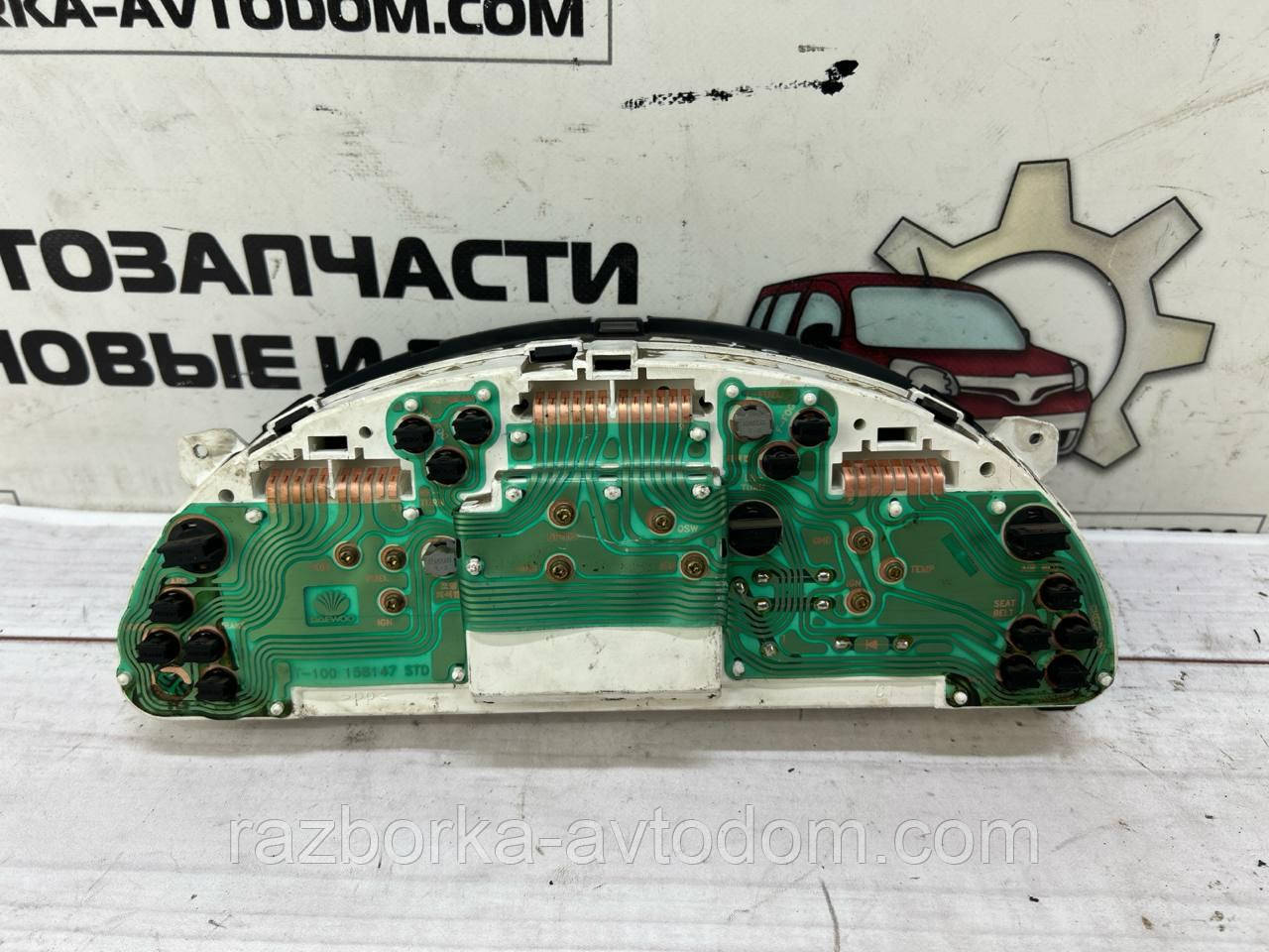 Панель приладів (щиток) без тахометра Daewoo Lanos / Sens OE:96557750