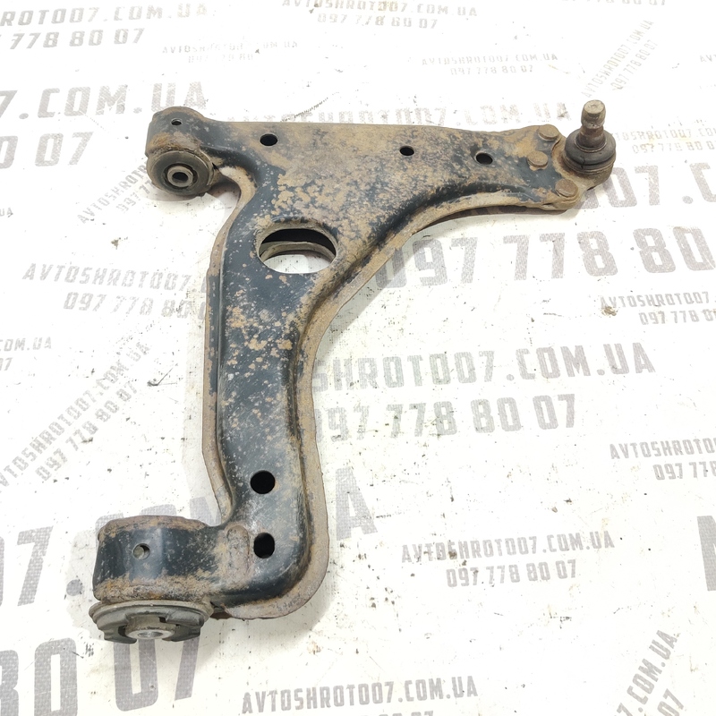 Ричаг підвіски передній правий Opel Astra G (97-09) 2.0D