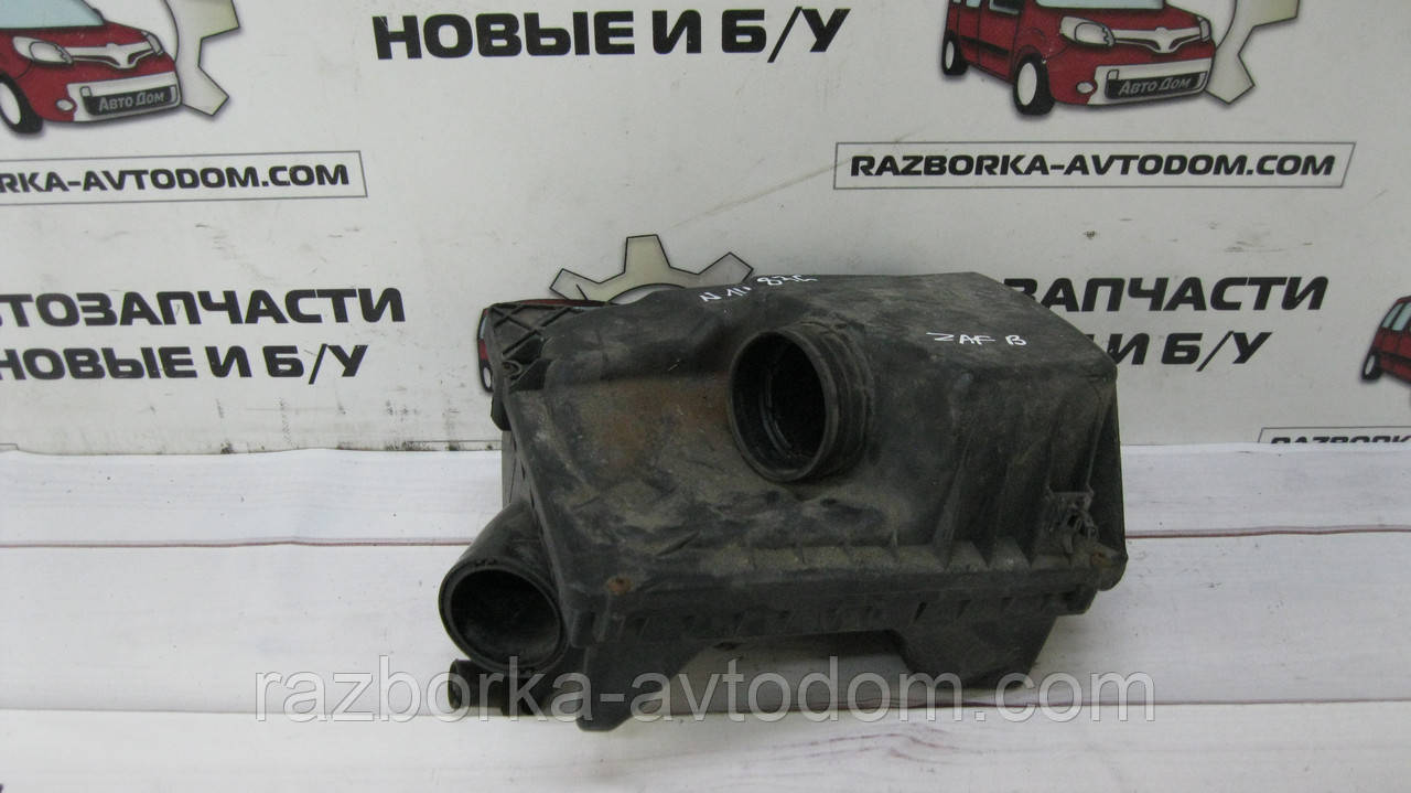 Корпус повітряного фільтра Opel Zafira B (2005-2010) Astra H OE:55557126, 13271079