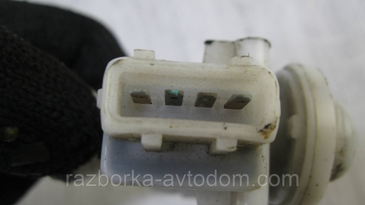 Активатор (привод) замка дверей VW Passat B3 (1988-1993) OE: 357862153
