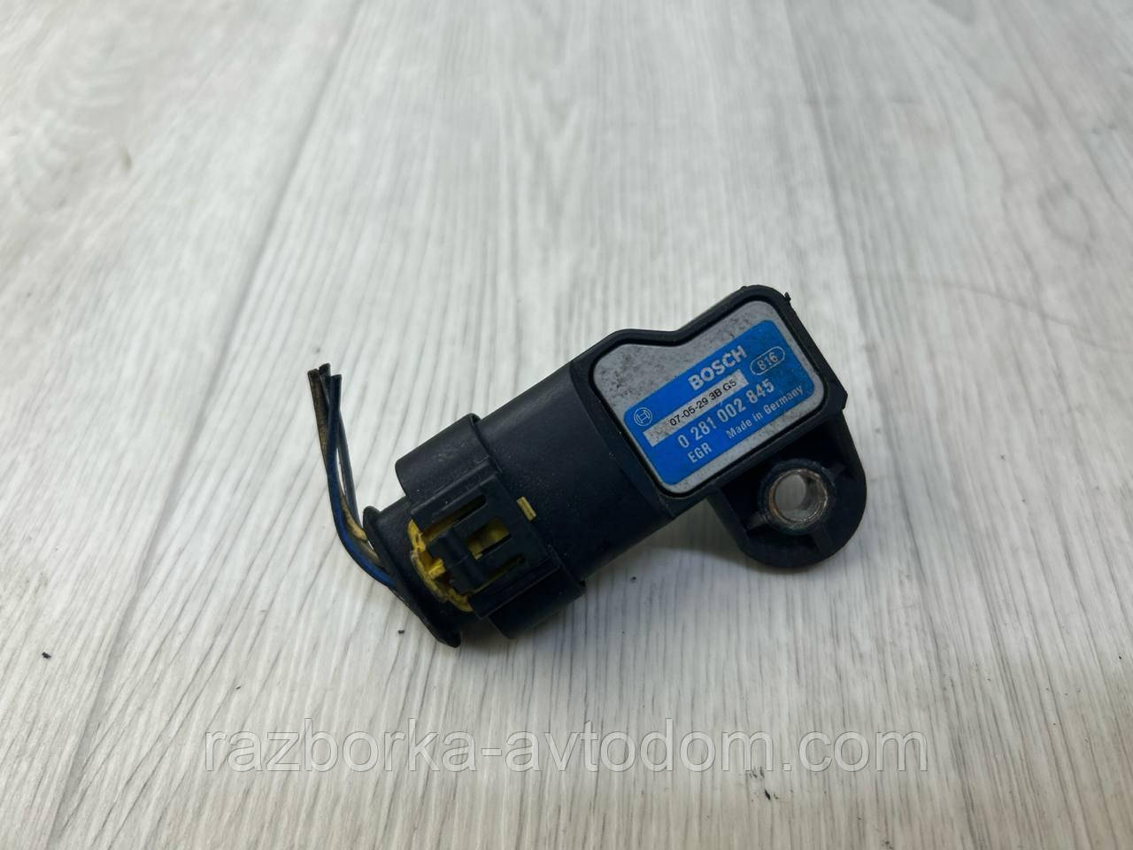 Датчик тиску у впускному колекторі Opel Zafira A, B, Astra J, H, G, Combo, Corsa, Meriva OE:0281002845