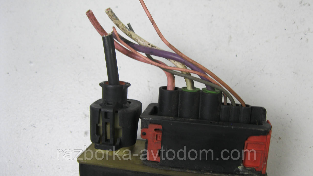 Реле свічок накала Citroen C4 Picasso (2006-2013) OE:9662570880