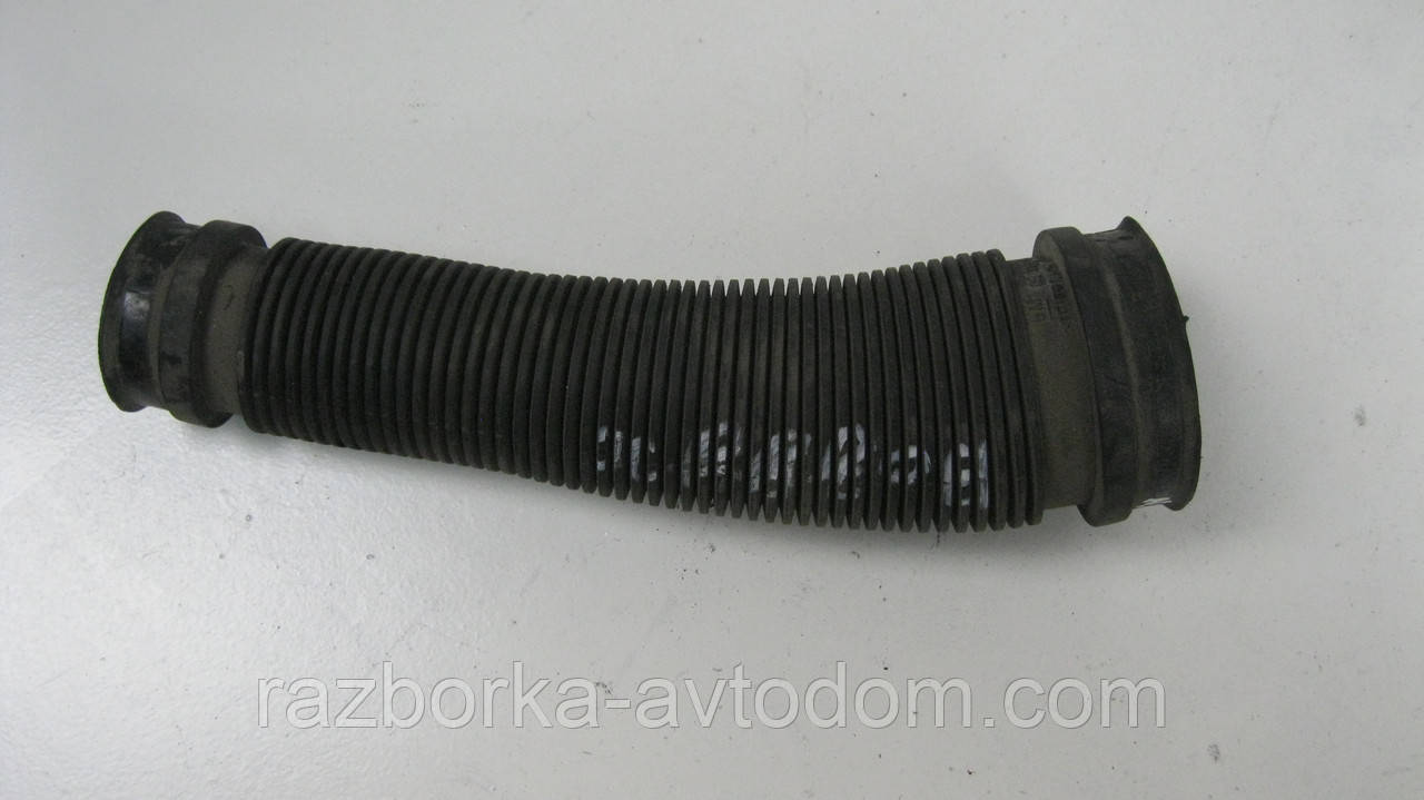 Патрубок повітряного фільтра Opel Corsa C (2000-2012), Combo (2001-2011), Astra H (2004-2012) OE:13105267 фото 2