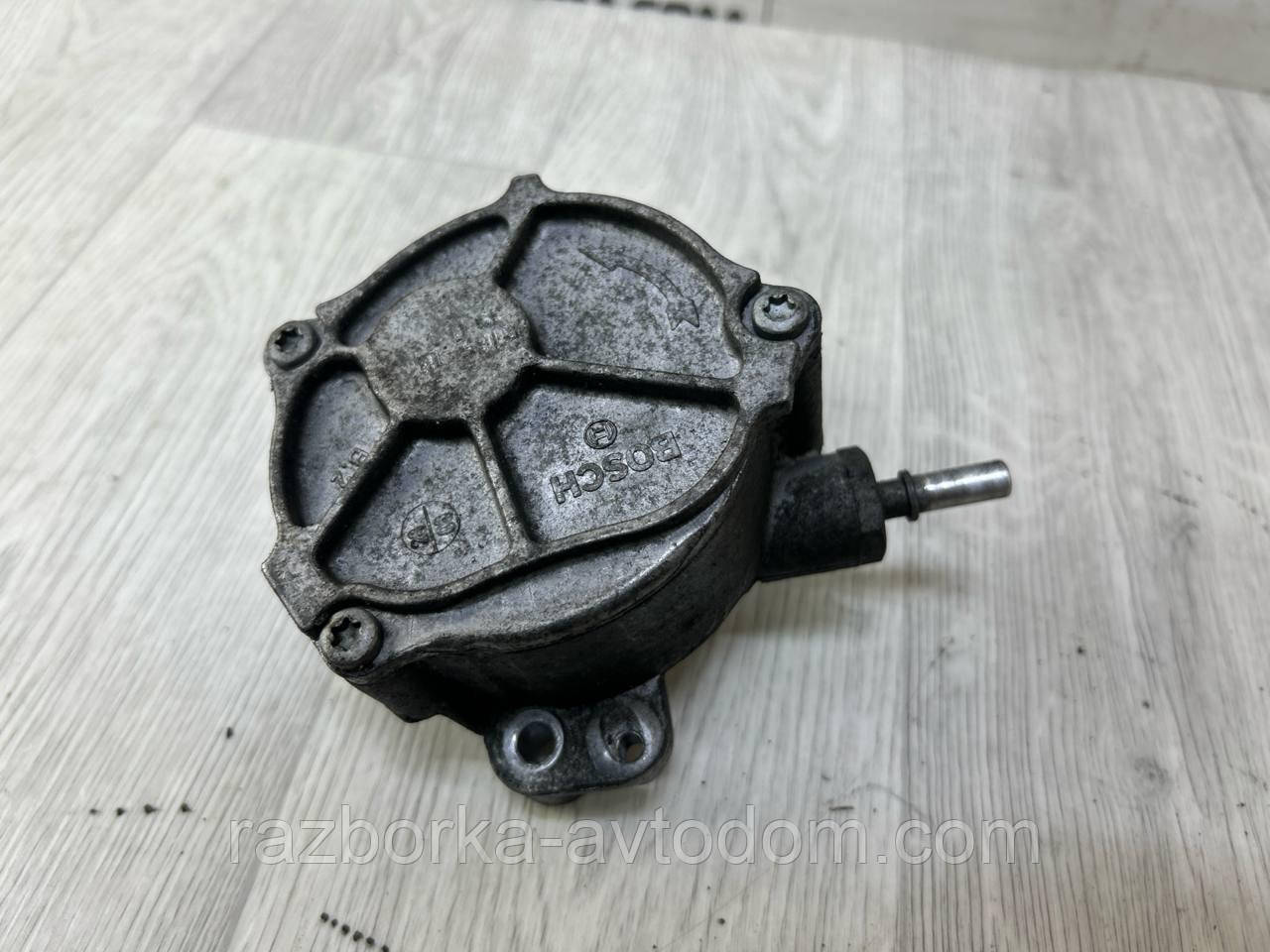 Вакуумний насос 2.0HDI Peugeot 407 (04-11), 307 OE:d165-1b