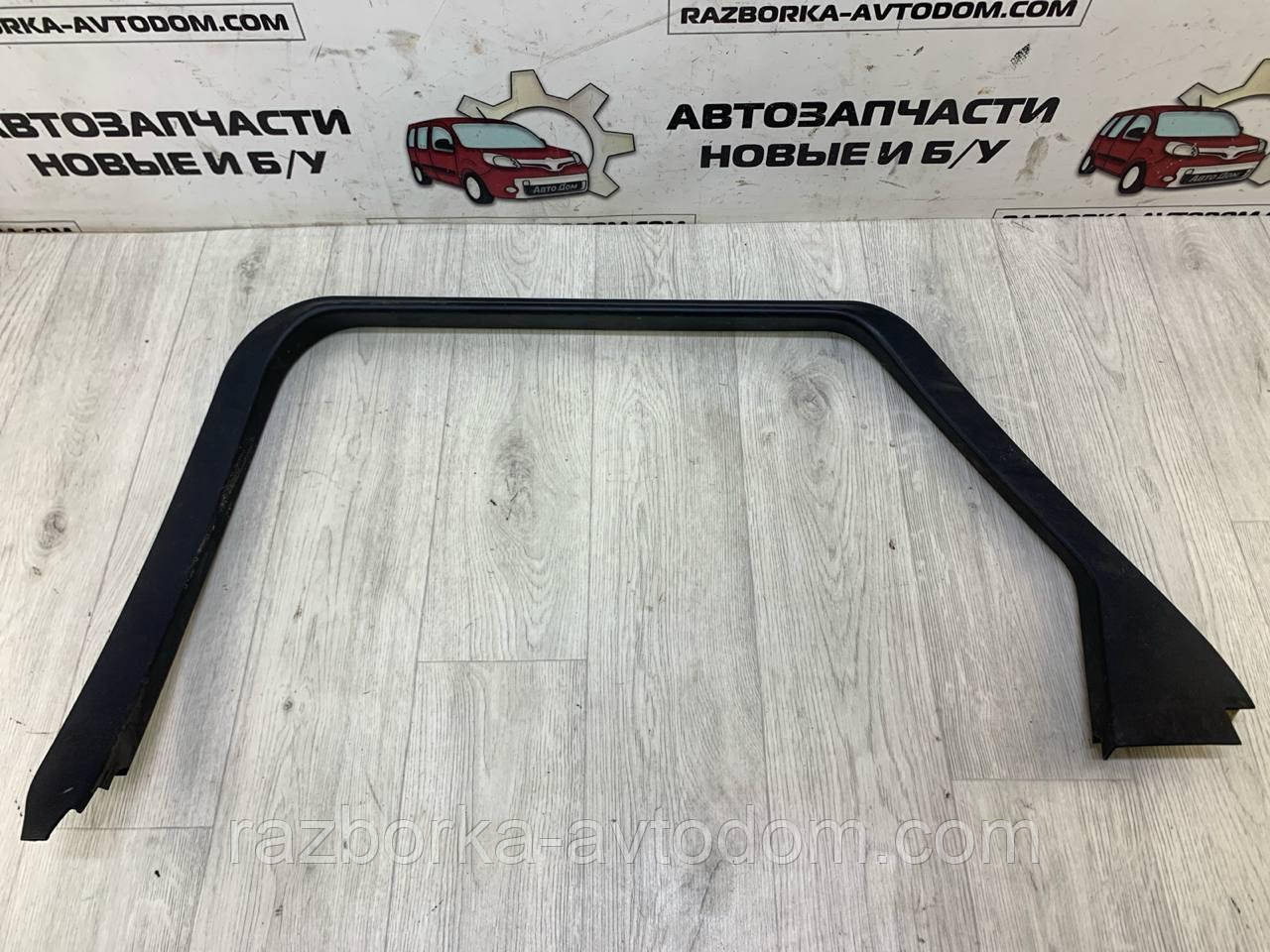 Молдинг/накладка скла дверей задній правий (універсал) Ford Mondeo (07-14) OE: