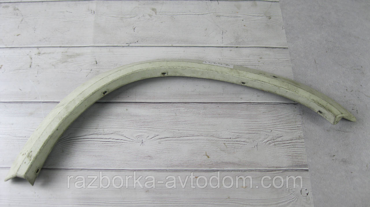 Молдинг накладка крила задній лівий/правий Seat Ibiza (83-93), Cordoba (83-93) OE:Х0 3972124, Х0 3972117