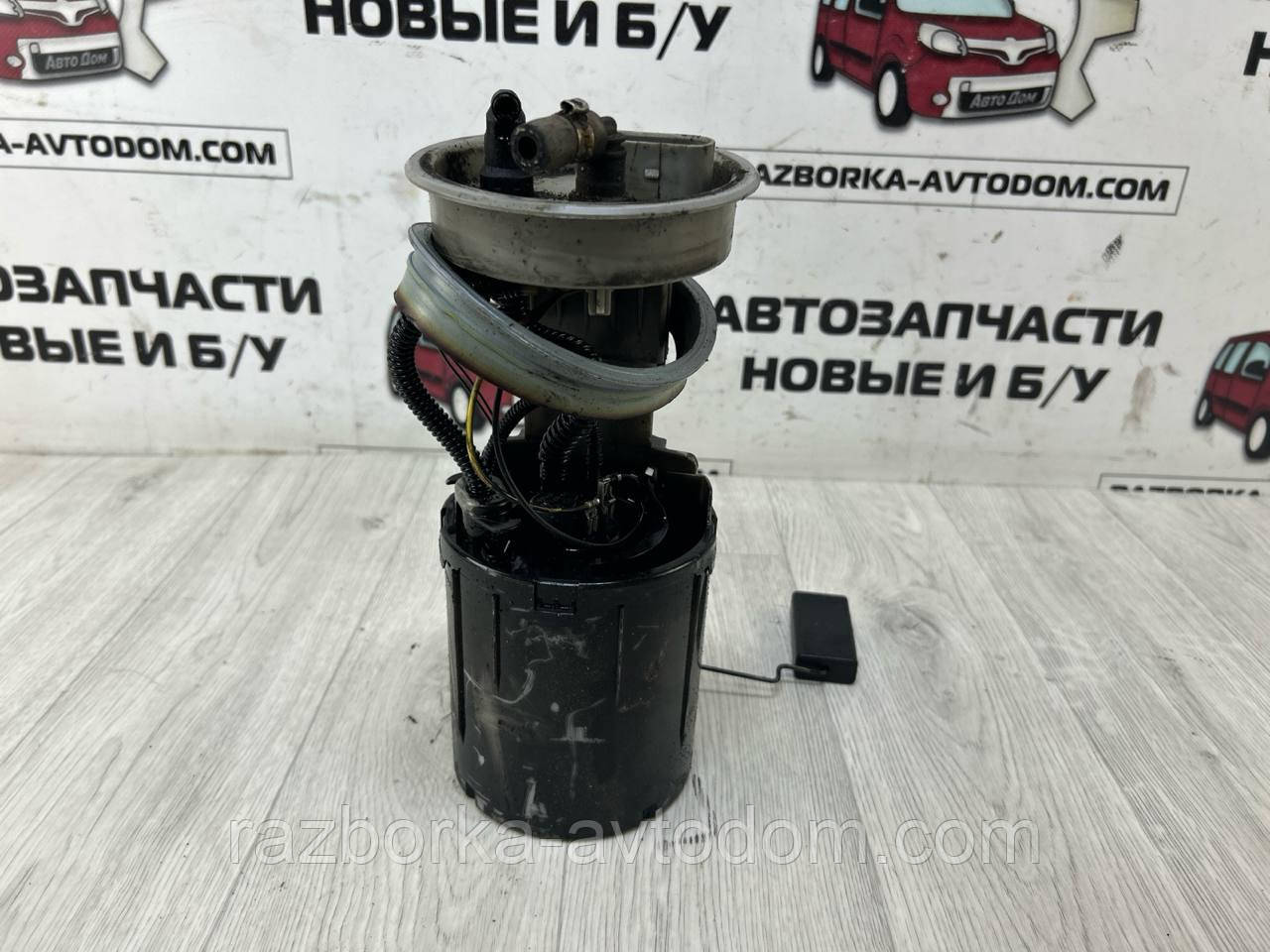 Паливний насос із датчиком (в бак) дизель Skoda Superb (02-08), Octavia, VW Passat B5, Golf 4, Audi A6 OE:3b0919050b, 3b0919050