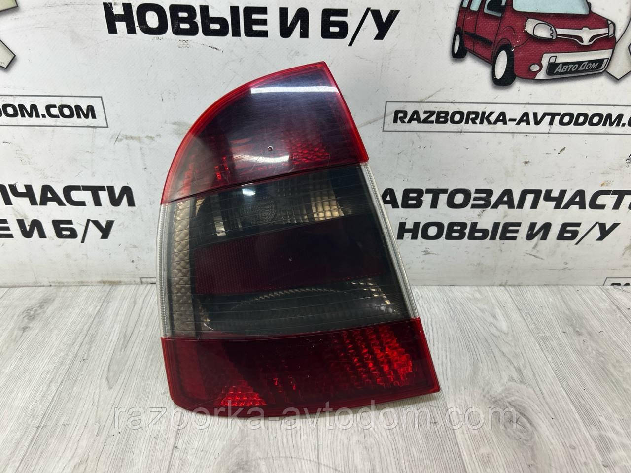 Ліхтар задній лівий Skoda Superb (02-08) OE:3u5945111