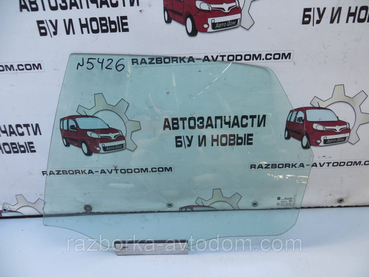 Скло заднього лівого дверей (ситан, хетчбек) OPEL VECTRA B (1995-2002) ОЕ: 0161303 OE 90464313