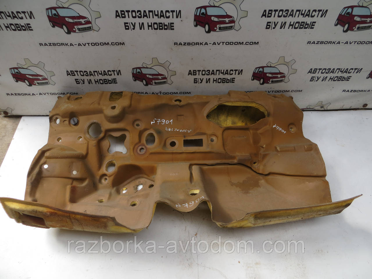 Шумоізоляція (звукоізоляція) під торпедою в салоні Peugeot 307 (2001-2008) ОЕ: 7481AW