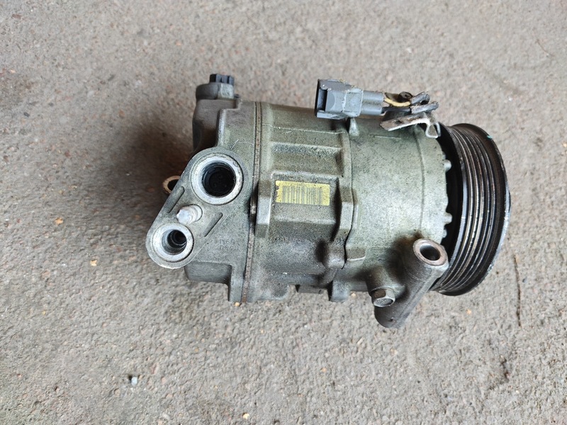 Компресор кондиціонера Jeep Cherokee KL