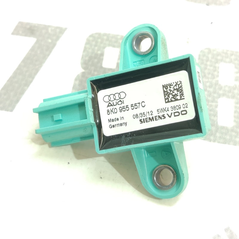 Датчик удару Audi A4 B8 07-15 2.0D перед 8K0955557C
