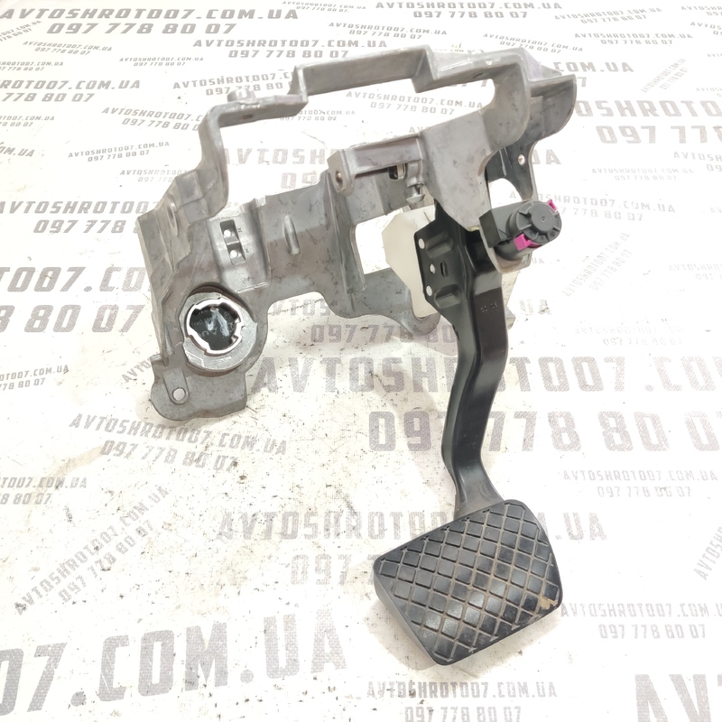 Педаль тормозу Audi A4 B8 (07-15) 2.0 Дизель МКПП