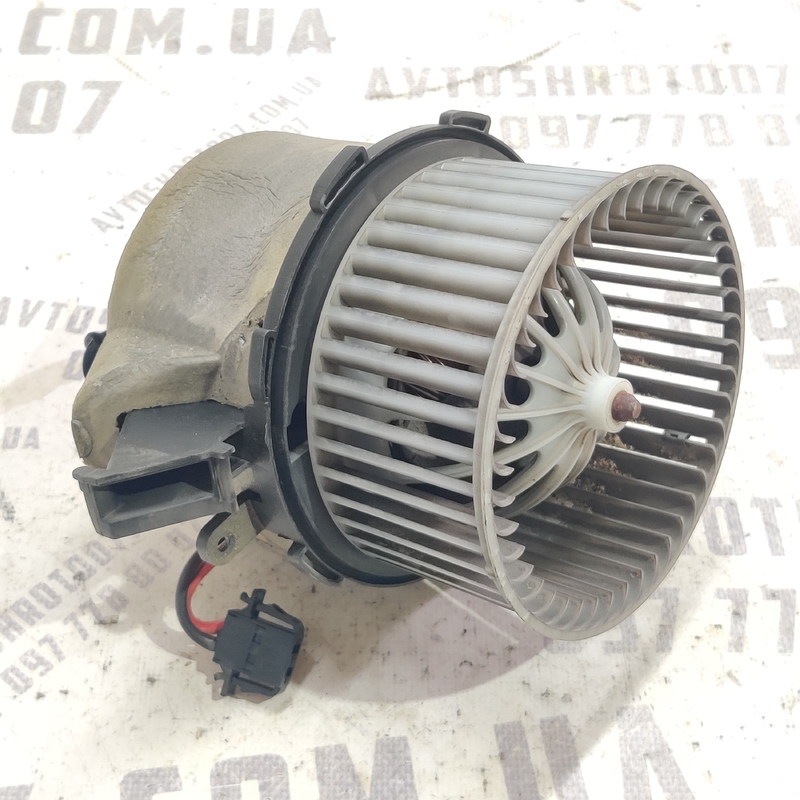 Мотор пічки Audi A4 B8 (07-15) 2.0 Дизель OEM 8k1820021
