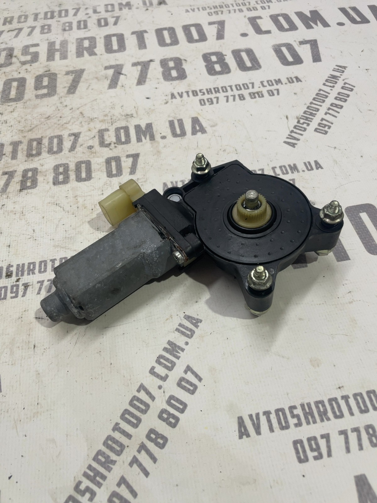Мотор склопідіймача Hyundai Accent 3 05-10 1.5D пер. лів.