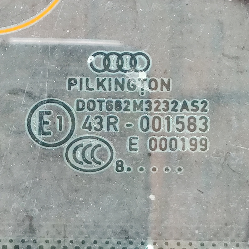 Кузовне скло заднє праве Audi A4 B8 (07-15) 2.0 дизель