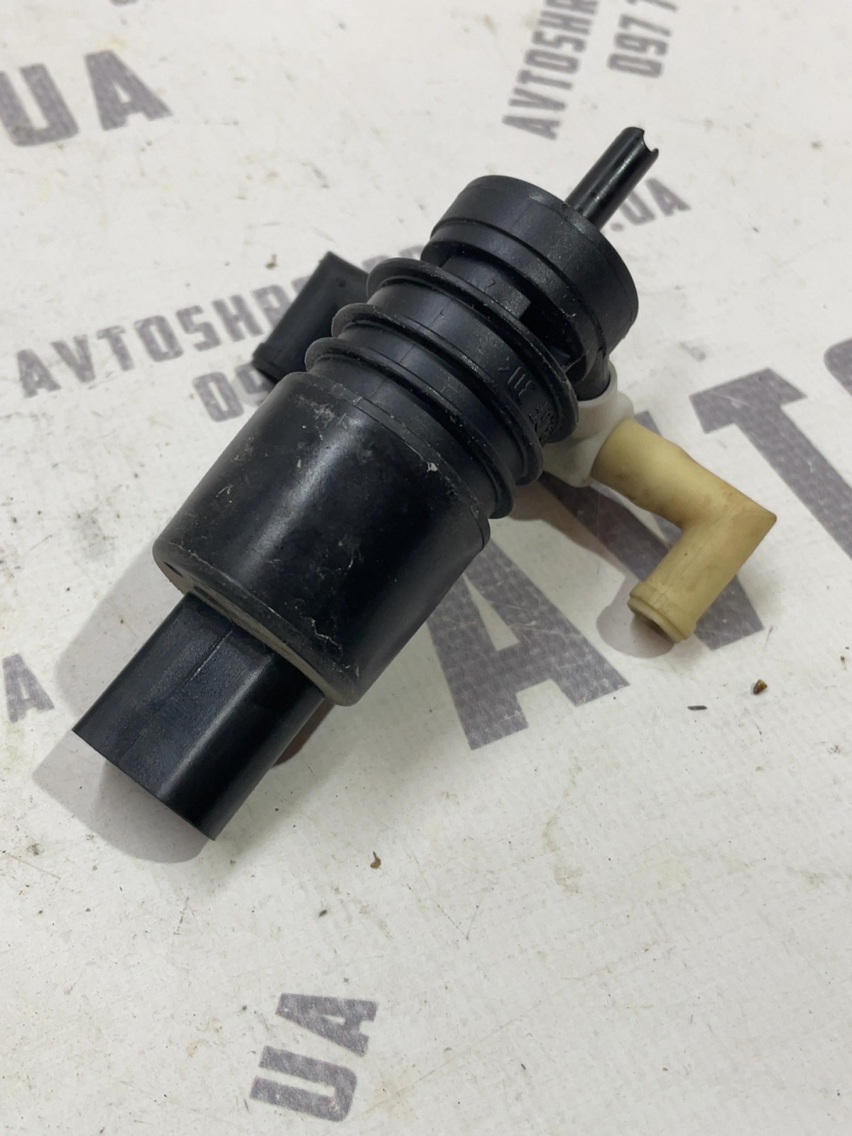 Насос омивача скла Jeep Compass MK OEM 68310928AA