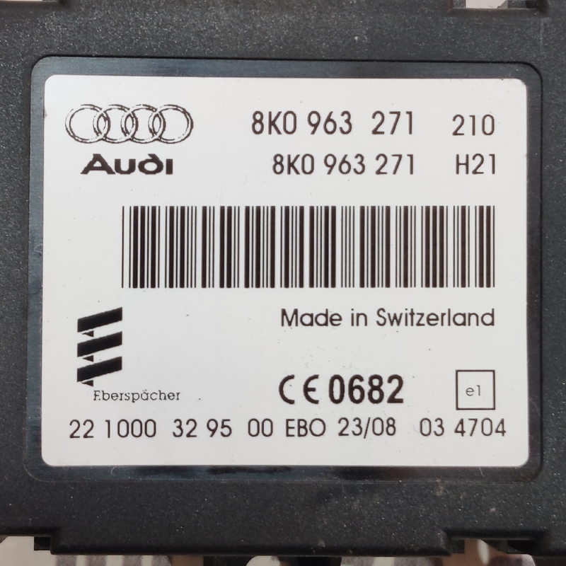 Блок керування Webasto Audi A4 B8 (07-15) 2.0D 8K0963271