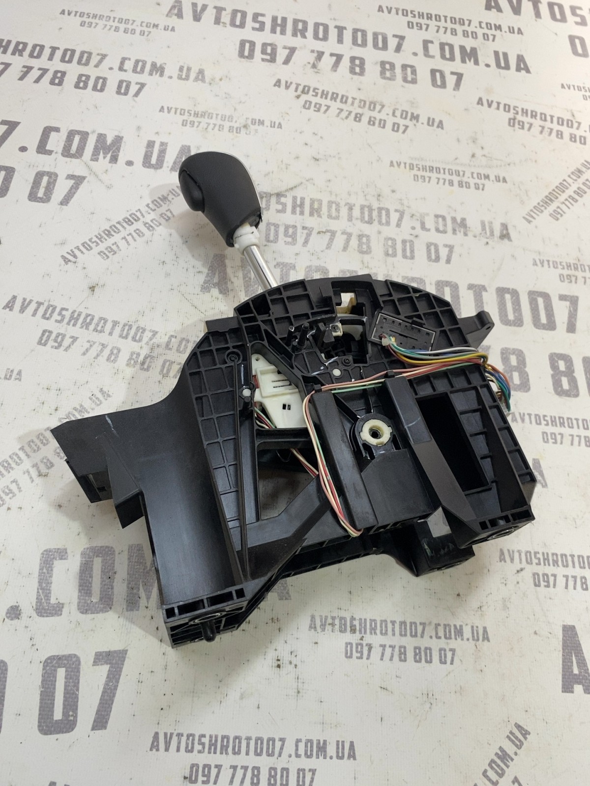 Селектор АКПП Nissan Rogue T32 OEM 349016FL1B