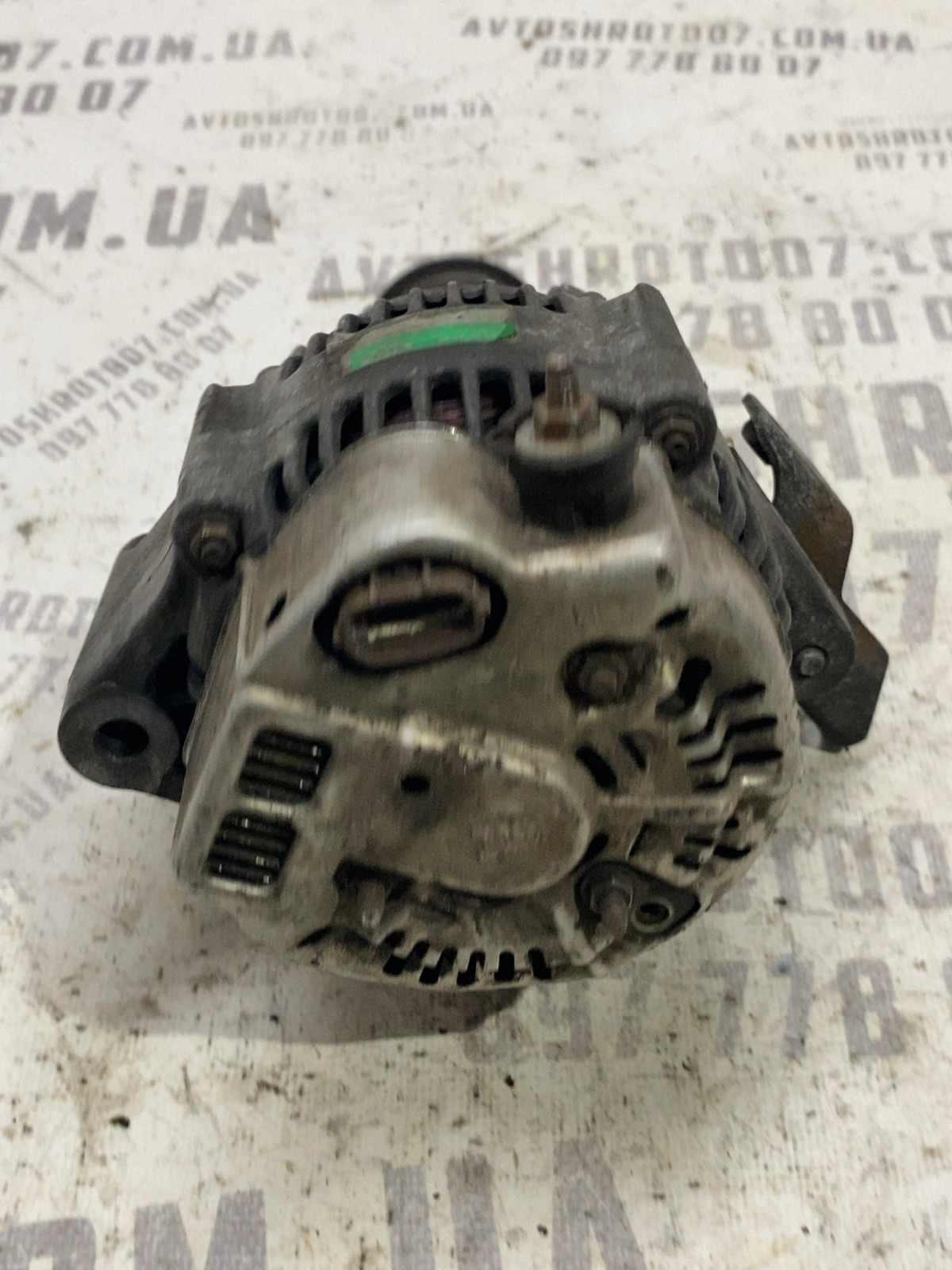 Генератор Land Rover Freelander 1 OEM YLE102080