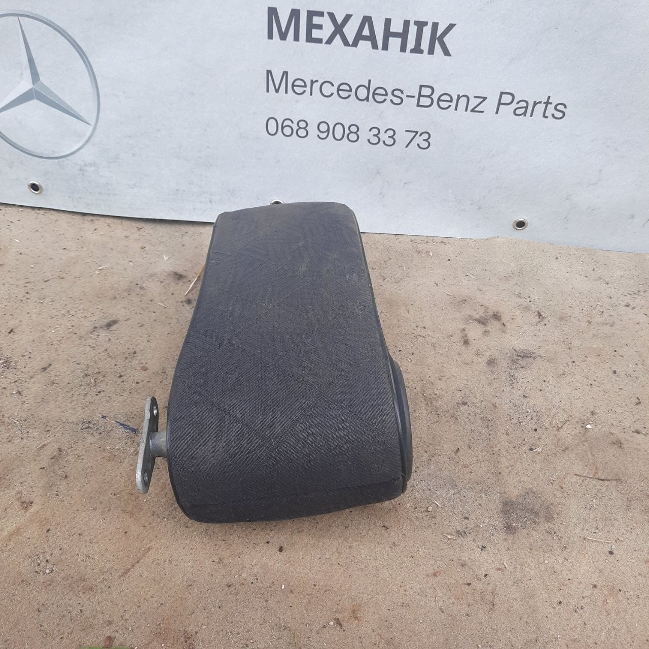 Підлокітник Mercedes-Benz E-Class W124