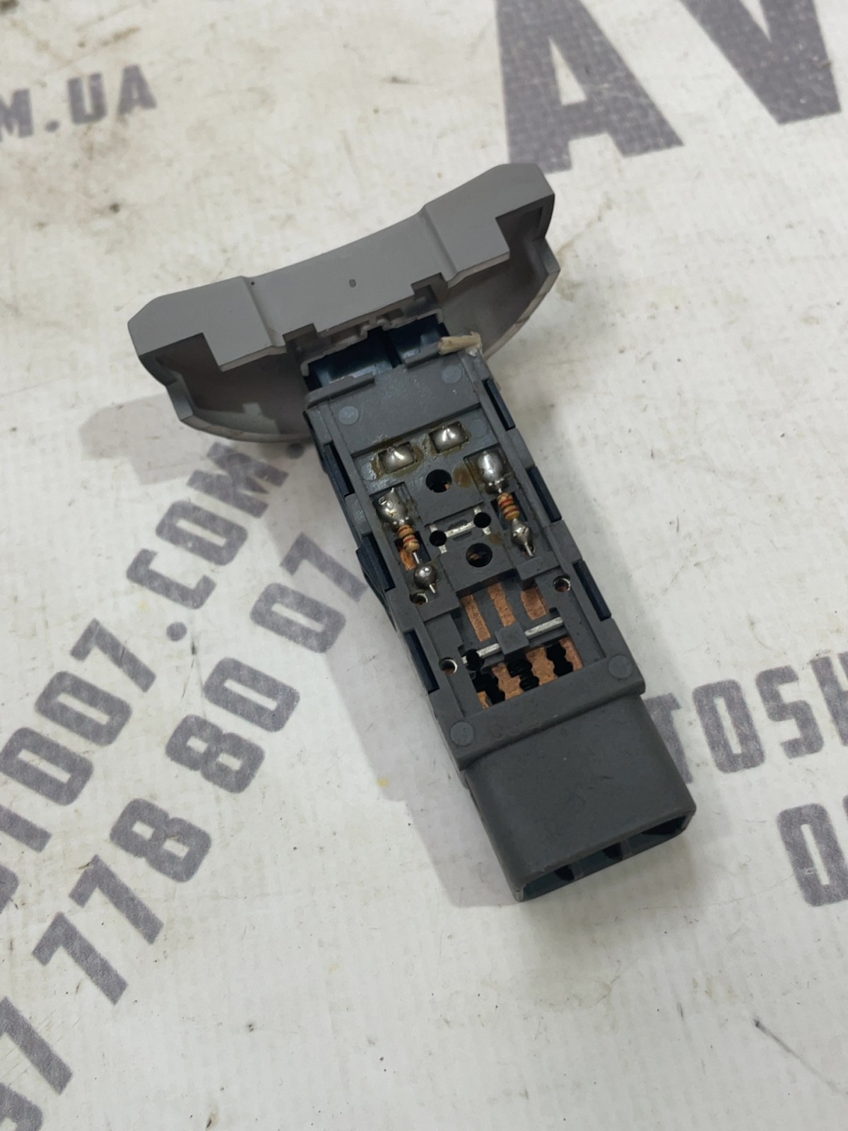 Кнопка ПТФ Hyundai Accent 3 (05-11) 1.5D OEM 621W05010