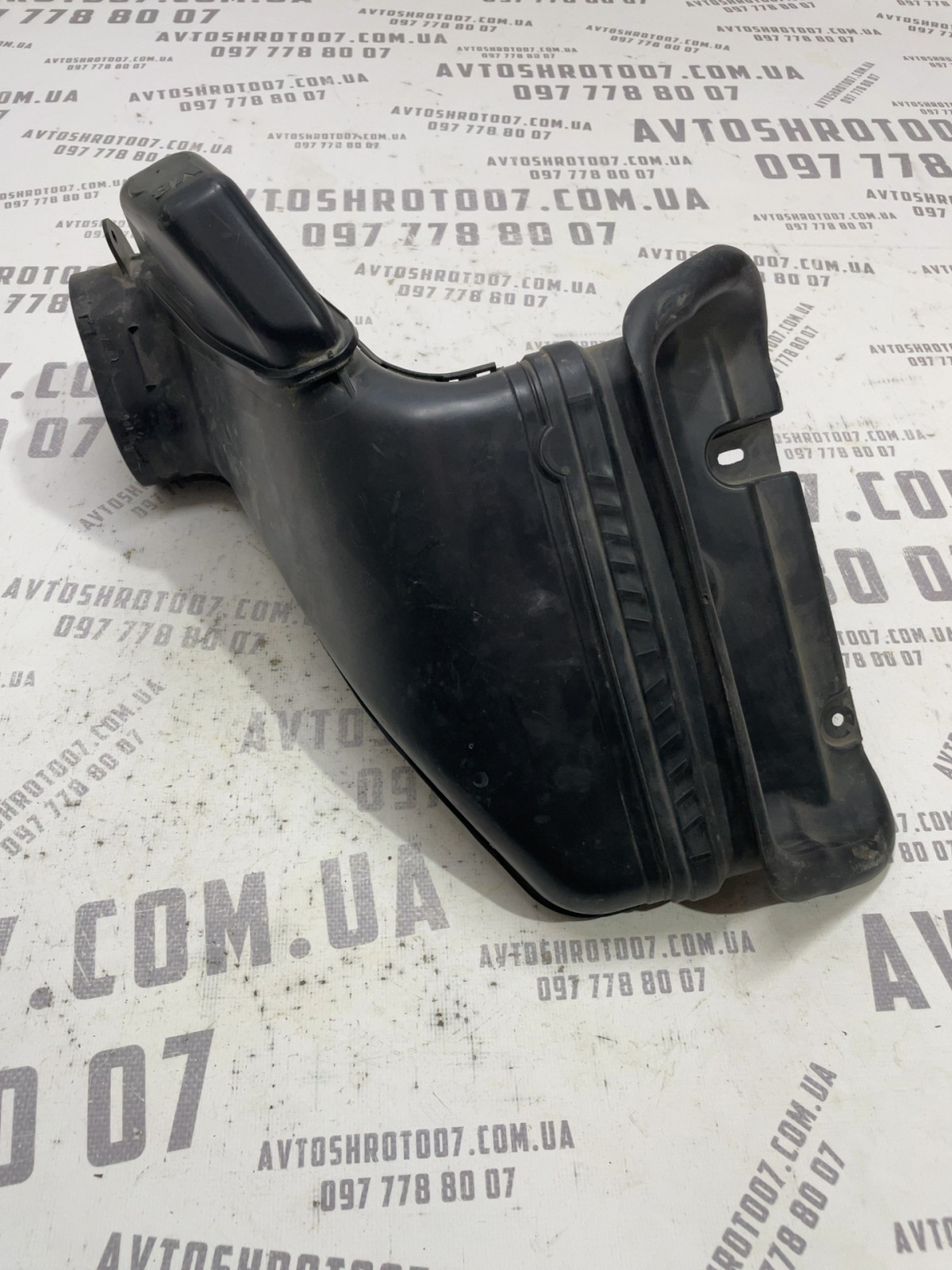 Воздуховод Ford F-150 (09-14) FL349A675AD